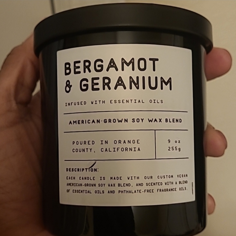 💕TWO Bergamot & Geranium Soy Wax Candles - 9oz each